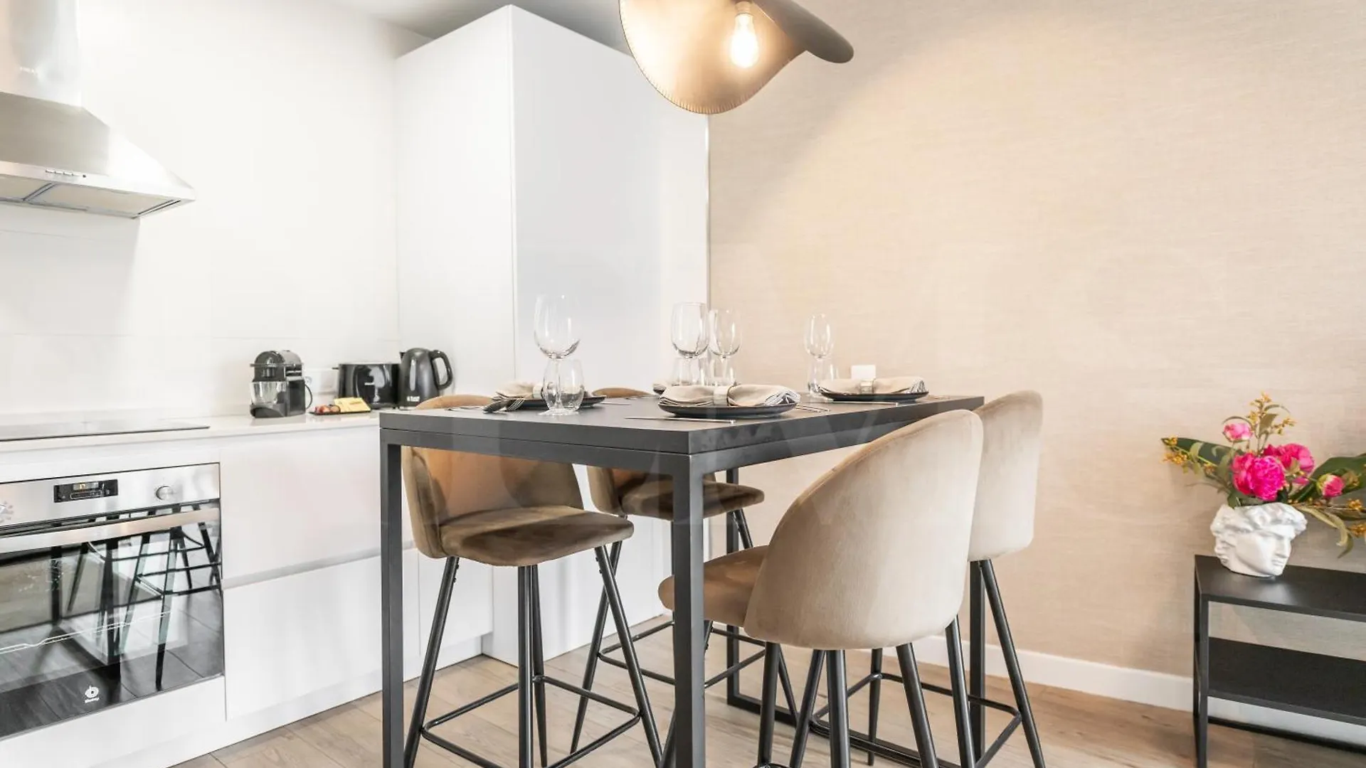 Comfortable Apartment Near The Center By Rems Màlaga