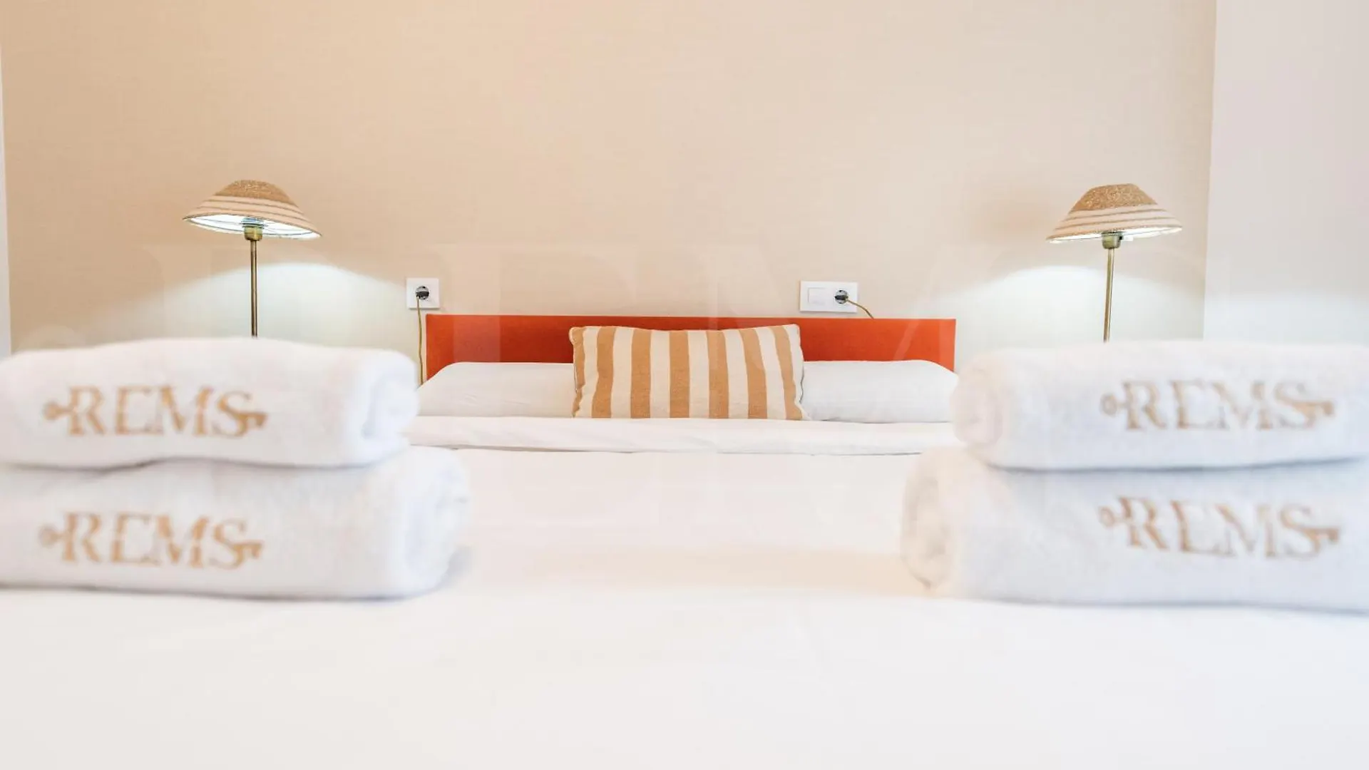 Comfortable Apartment Near The Center By Rems Malaga