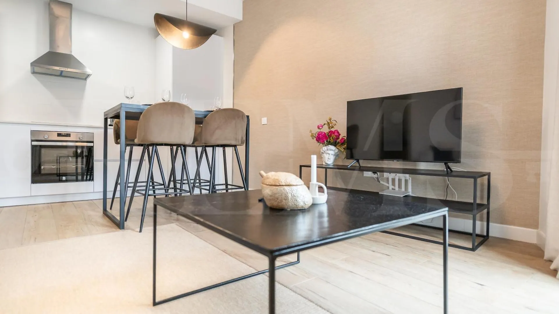 Comfortable Apartment Near The Center By Rems Malaga